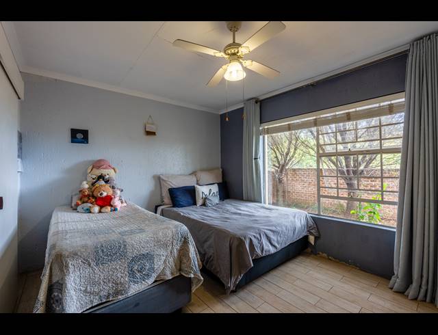 2 BEDROOM CLUSTER FOR SALE IN BROADACRES